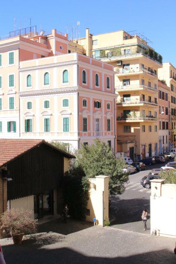 Hazelrome Apartment Bagian luar foto